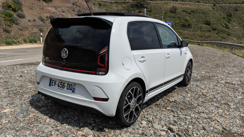 Illustration for article titled The 2018 Volkswagen Up GTI Is As Fun As Tiny Cars Get